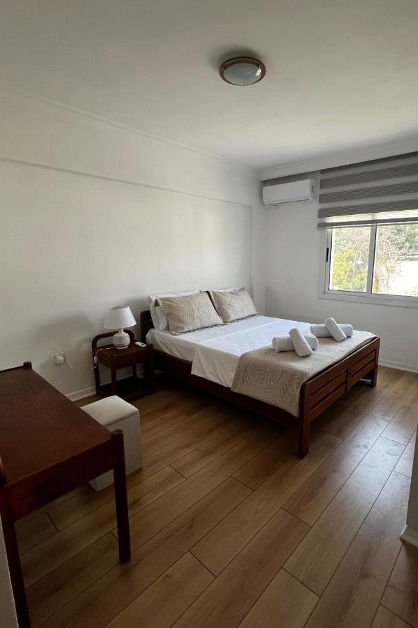Stylish 3 Bedroom Apartment In كيرينيا المظهر الخارجي الصورة
