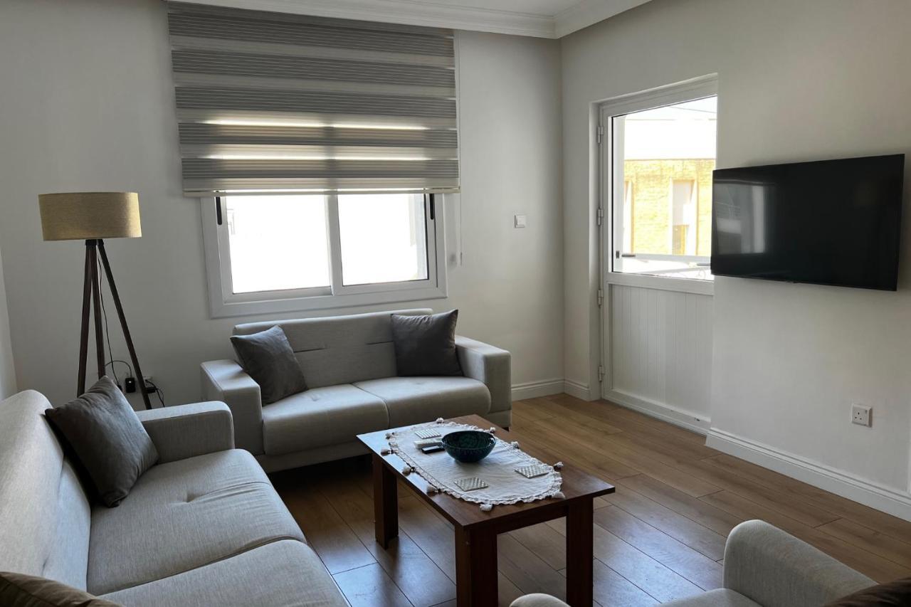 Stylish 3 Bedroom Apartment In كيرينيا المظهر الخارجي الصورة