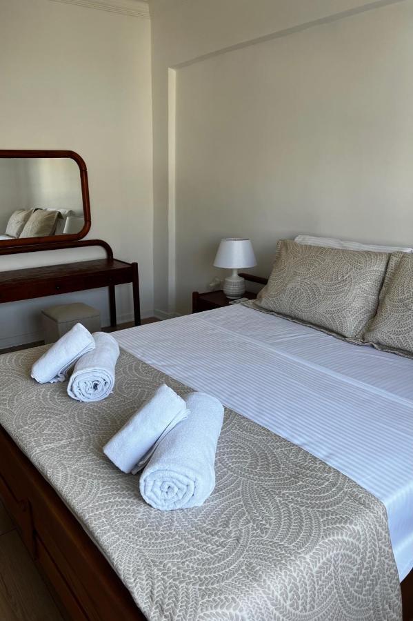 Stylish 3 Bedroom Apartment In كيرينيا المظهر الخارجي الصورة