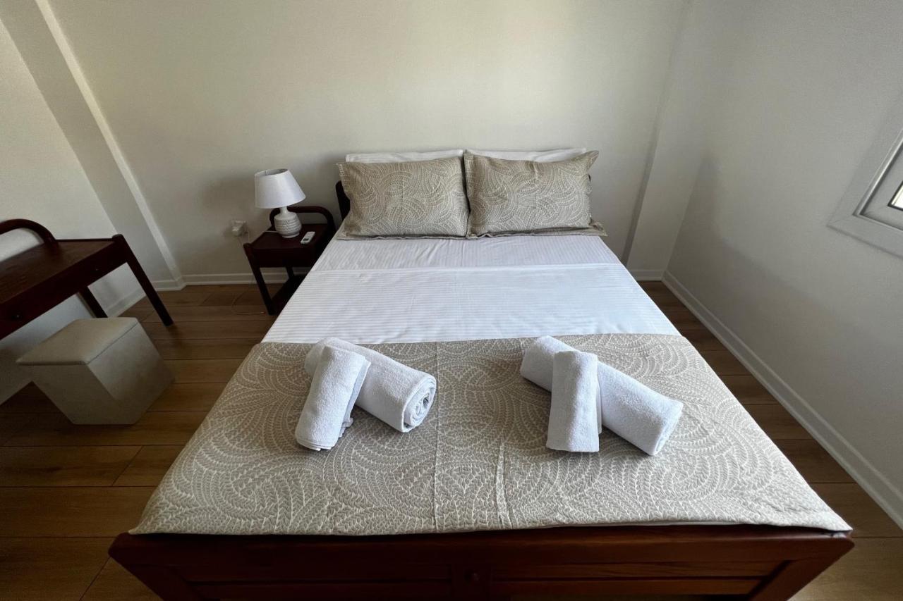Stylish 3 Bedroom Apartment In كيرينيا المظهر الخارجي الصورة