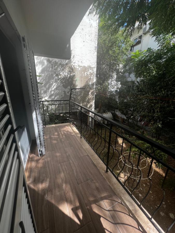 Stylish 3 Bedroom Apartment In كيرينيا المظهر الخارجي الصورة